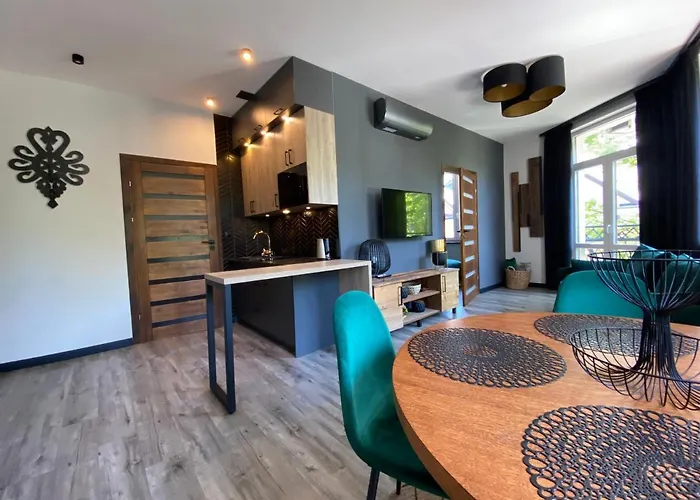 Zakopanepoleca - Krupowki Centrum * זקופאנה