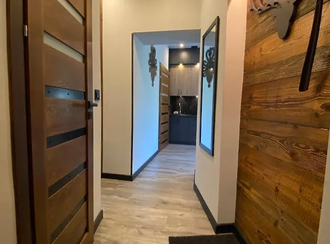 Zakopanepoleca - Krupowki Centrum זקופאנה